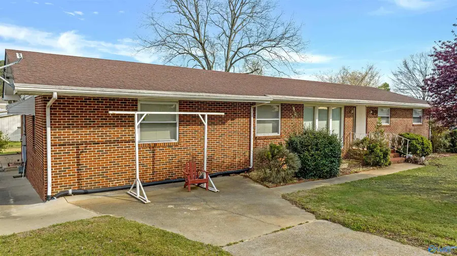 61 Rains Avenue Se, Rainsville, AL 35986 - #3