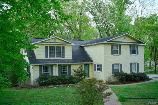 3033 Heatherhill Drive Se, Huntsville, AL 35802