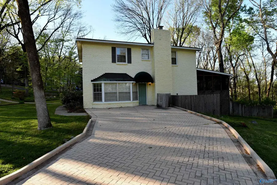 3033 Heatherhill Drive Se, Huntsville, AL 35802 - #3