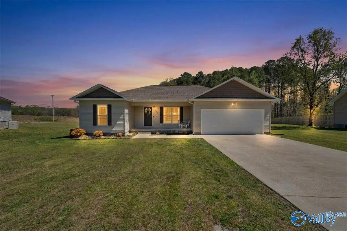 436 Granite Circle, Albertville, AL 35950 - #1