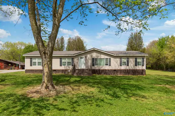 419 Maze Road, Arab, AL 35016