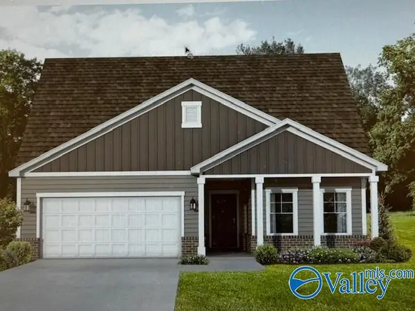 218 Berry Cove Avenue, New Market, AL 35761