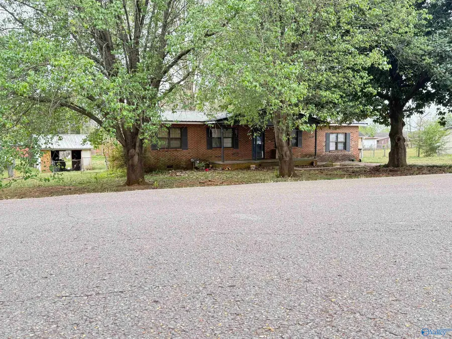 202 Nanela Drive, Moulton, AL 35650 - #2