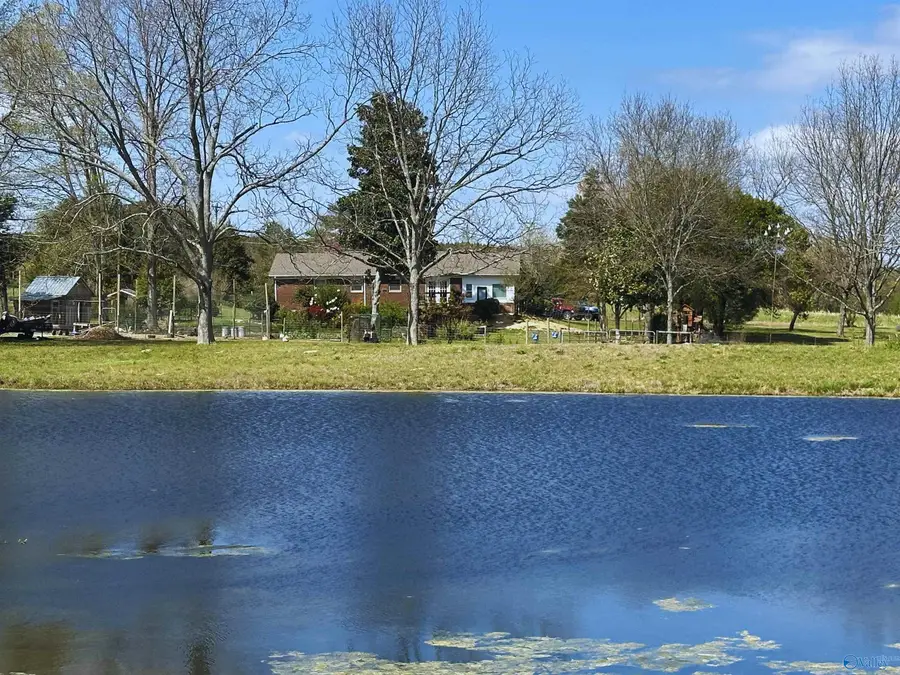 796 Lester Drive, Boaz, AL 35957 - #2