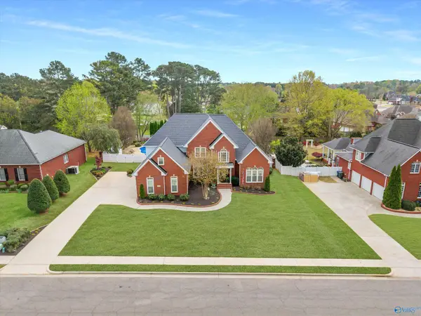 104 Hidden Creek Drive, Huntsville, AL 35806