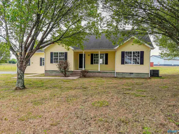 25 County Road 392, Trinity, AL 35673