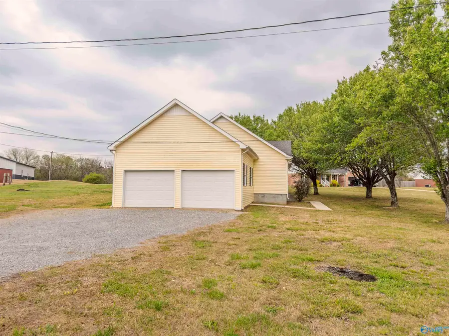 25 County Road 392, Trinity, AL 35673 - #2