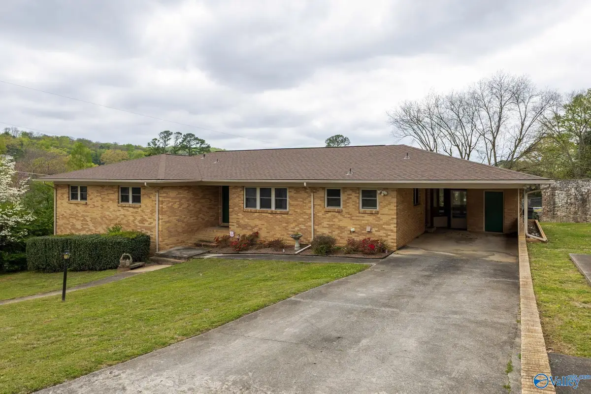 1400 Darnell Street Se, Huntsville, AL 35801 - #1