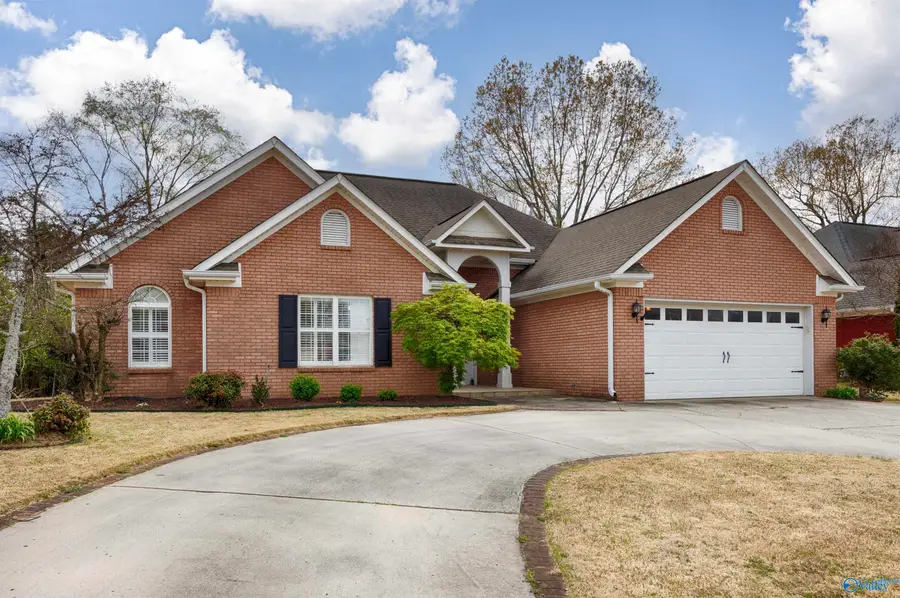 105 Kentucky Drive, Madison, AL 35758 - #2