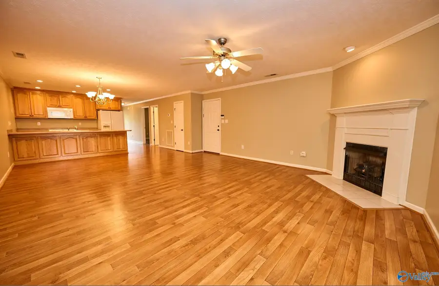 139 Canterbury Circle, Athens, AL 35611 - #3