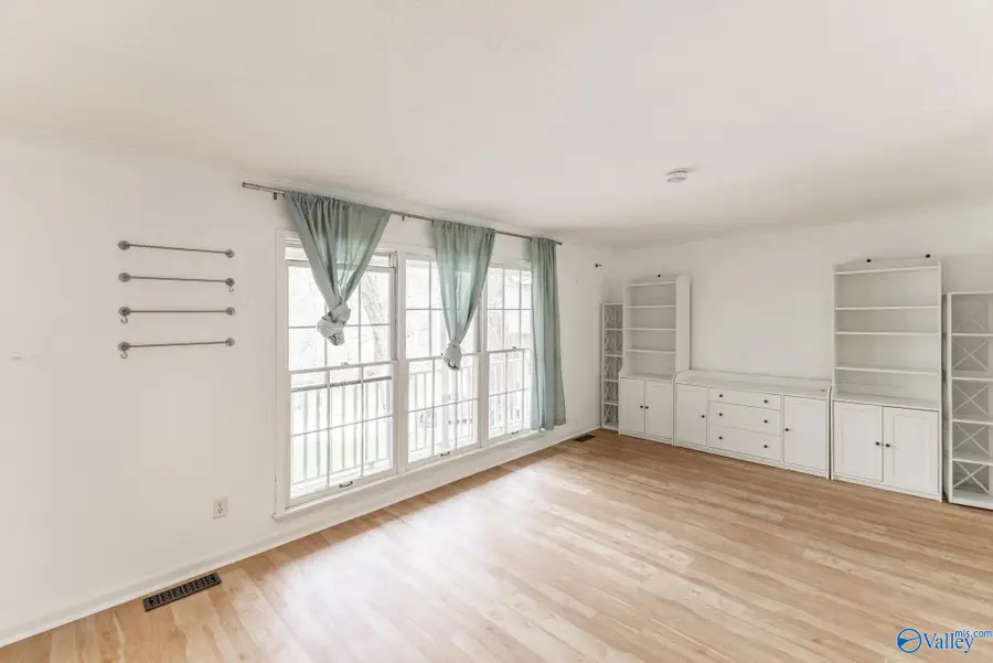 11413 Woodcrest Drive Se, Huntsville, AL 35803 - #2