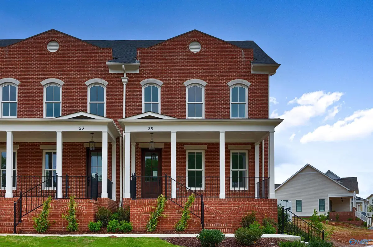 25 Eddy Street Nw, Huntsville, AL 35806 - #1