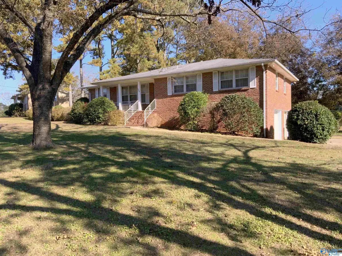 1100 NW Brookmeade Street, Huntsville, AL 35816 - #1