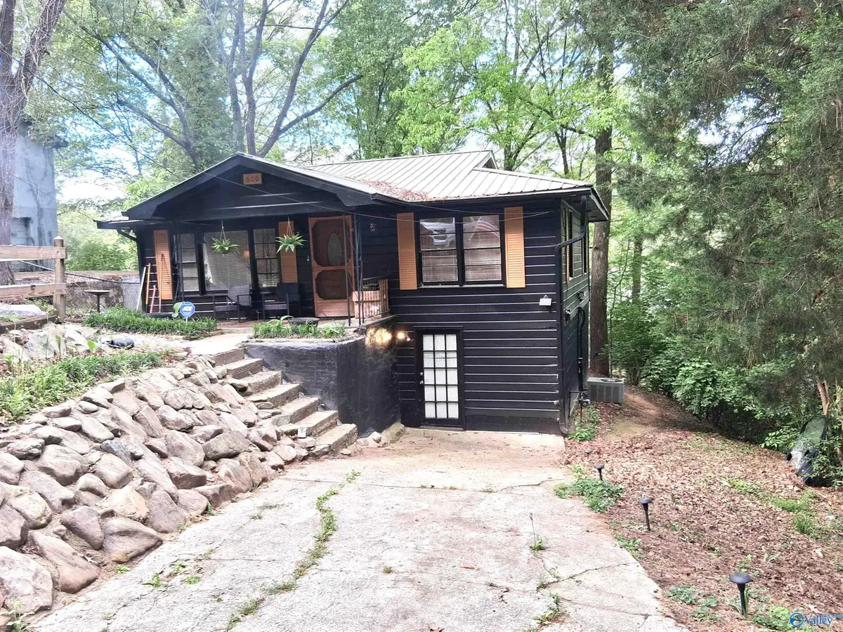 600 Palace Ave, Rainbow City, AL 35906 - #1