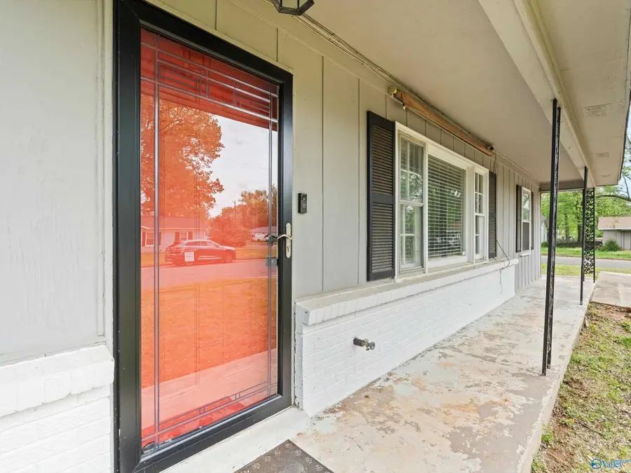 2919 Alhambra Drive, Huntsville, AL 35805 - #2