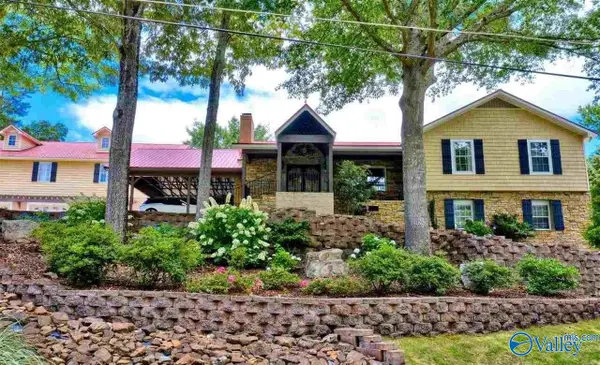 420 Pinewood Avenue, Glencoe, AL 35905