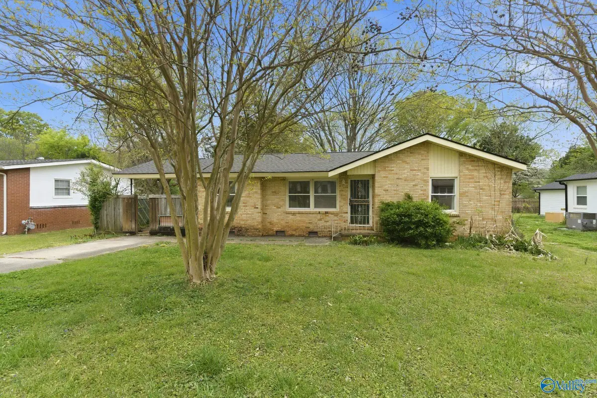 3209 Berkley Street Sw, Huntsville, AL 35805 - #1
