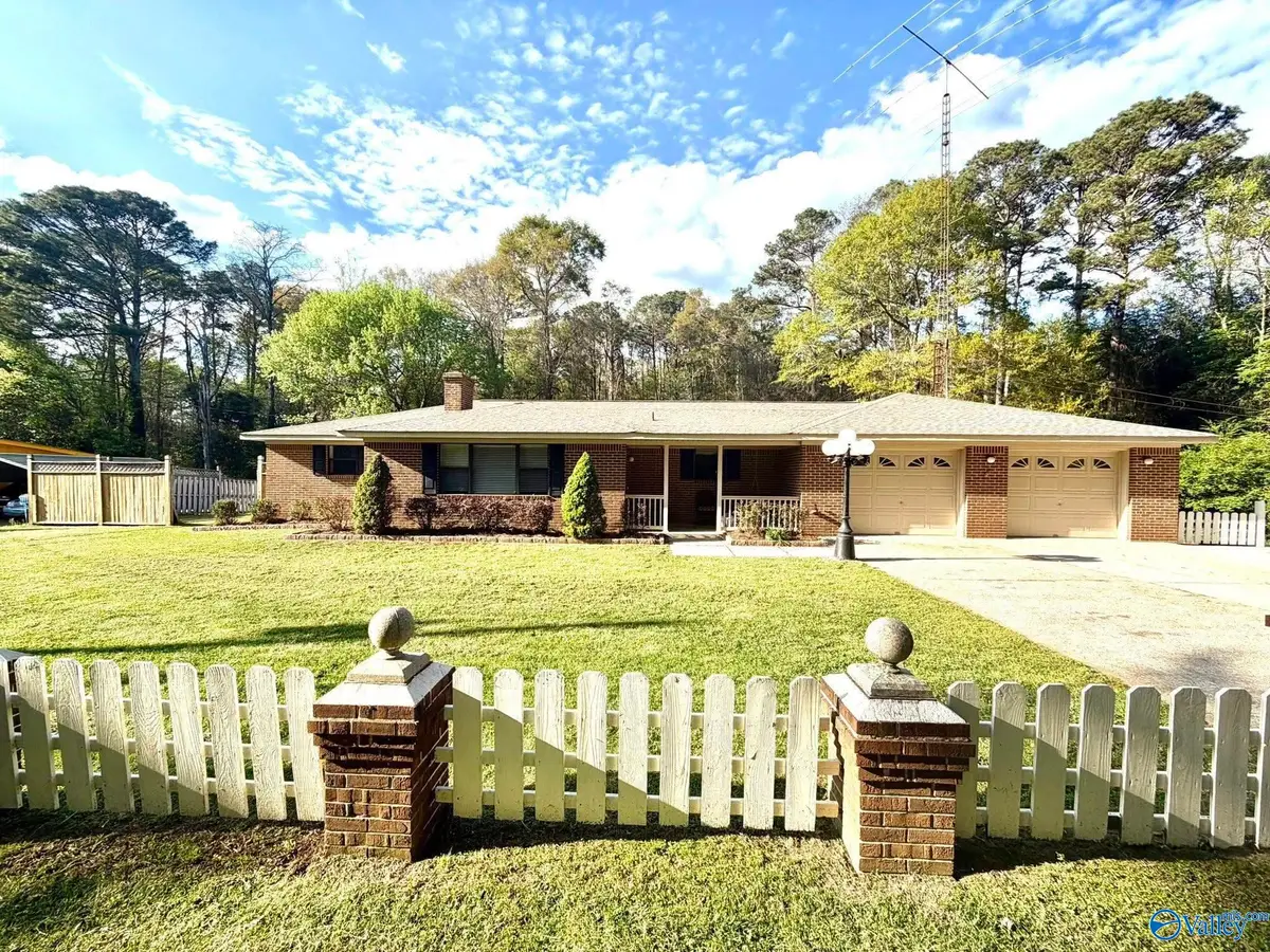 110 Beason Lane, Albertville, AL 35950 - #1