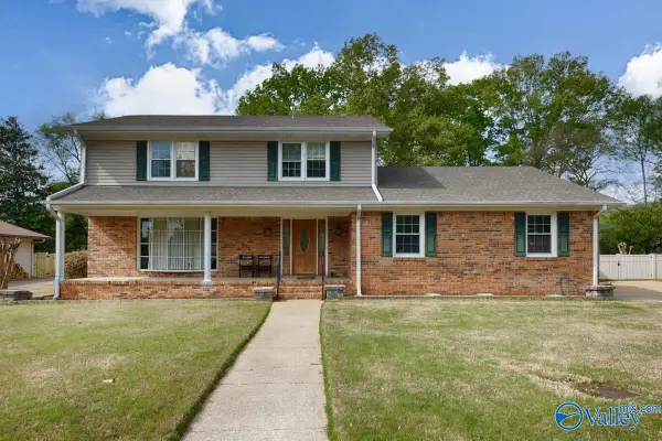 10133 Dunbarton Drive Se, Huntsville, AL 35803