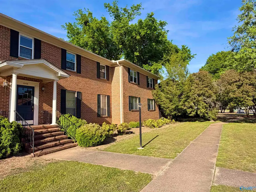 1208 Willowbrook Drive Se #C, Huntsville, AL 35802 - #3