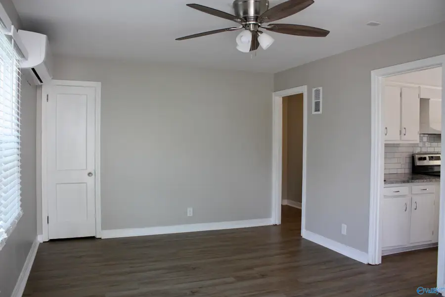 1017 Crestline Road Nw, Huntsville, AL 35816 - #2