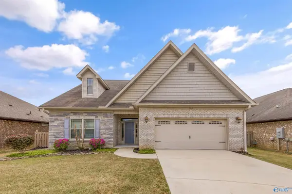 3011 Mallard Point Drive, Owens Cross Roads, AL 35763