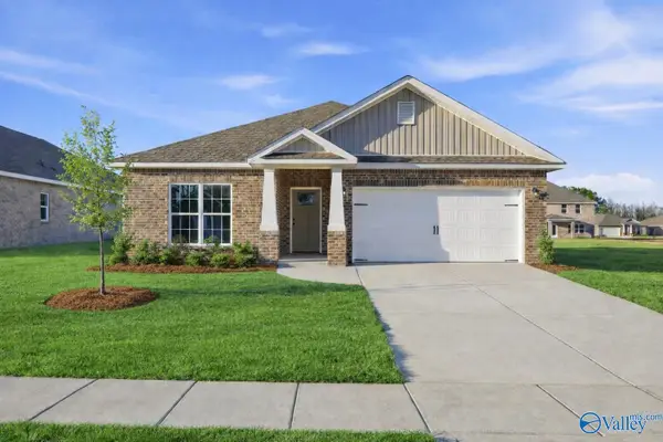 103 River Pointe Drive, New Market, AL 35761