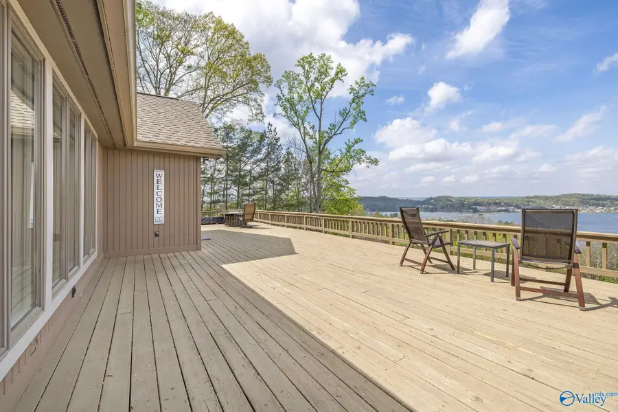 3018 Woodvue Road, Guntersville, AL 35976 - #3