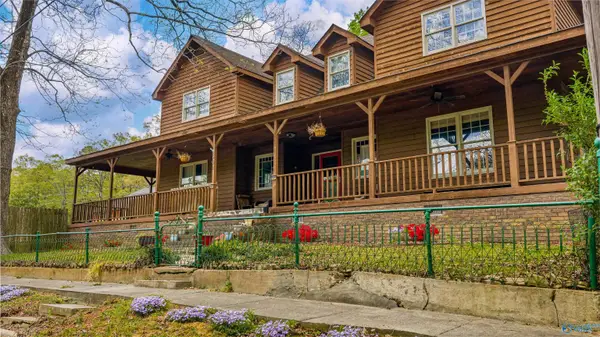 304 Forest Avenue Sw, Fort Payne, AL 35967