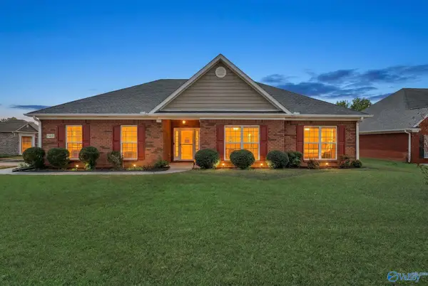 15651 Coach House Court Nw, Harvest, AL 35749