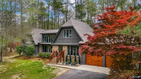 1142 Rainbow Avenue N, Rainsville, AL 35986