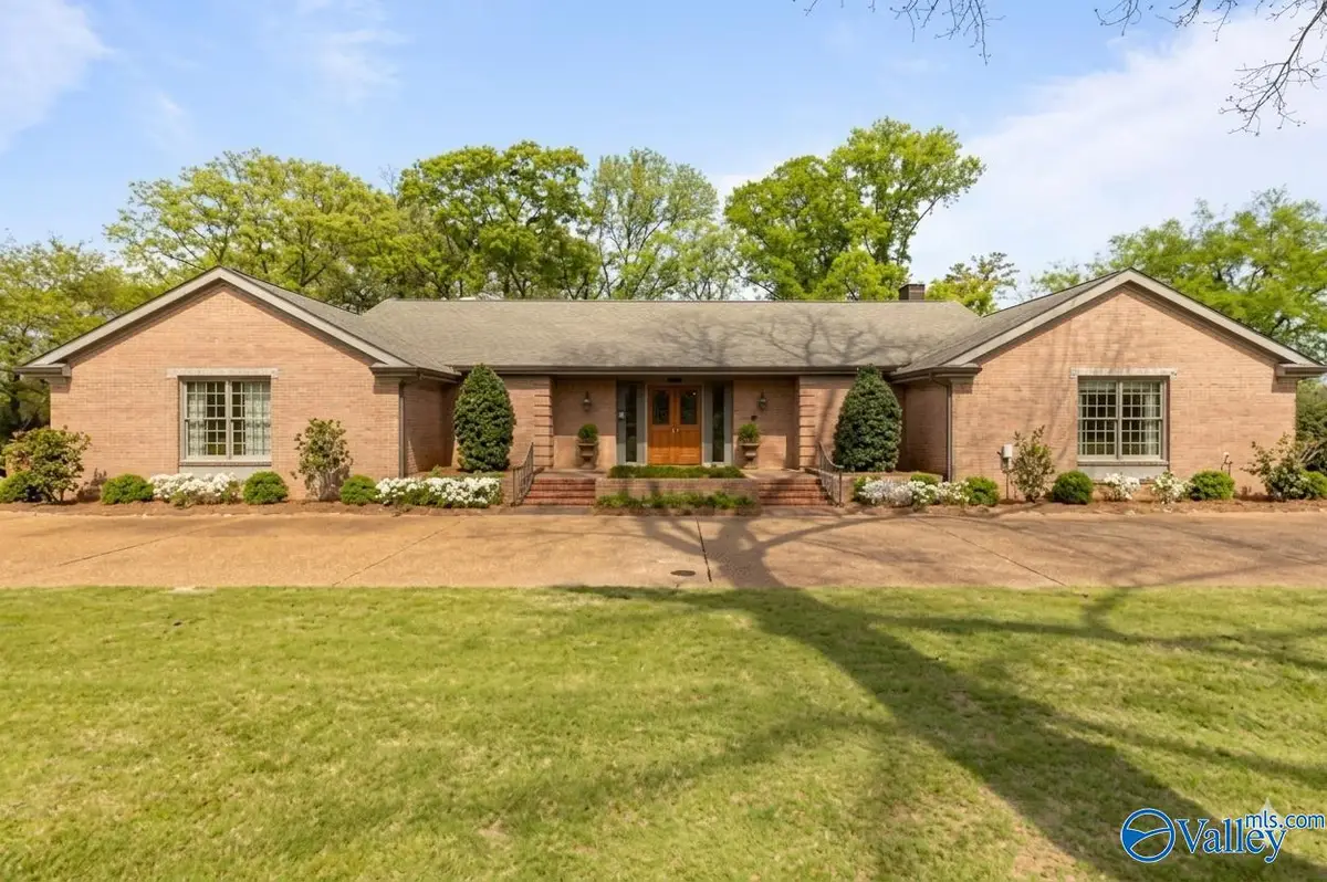 421 Echols Avenue Se, Huntsville, AL 35801 - #1