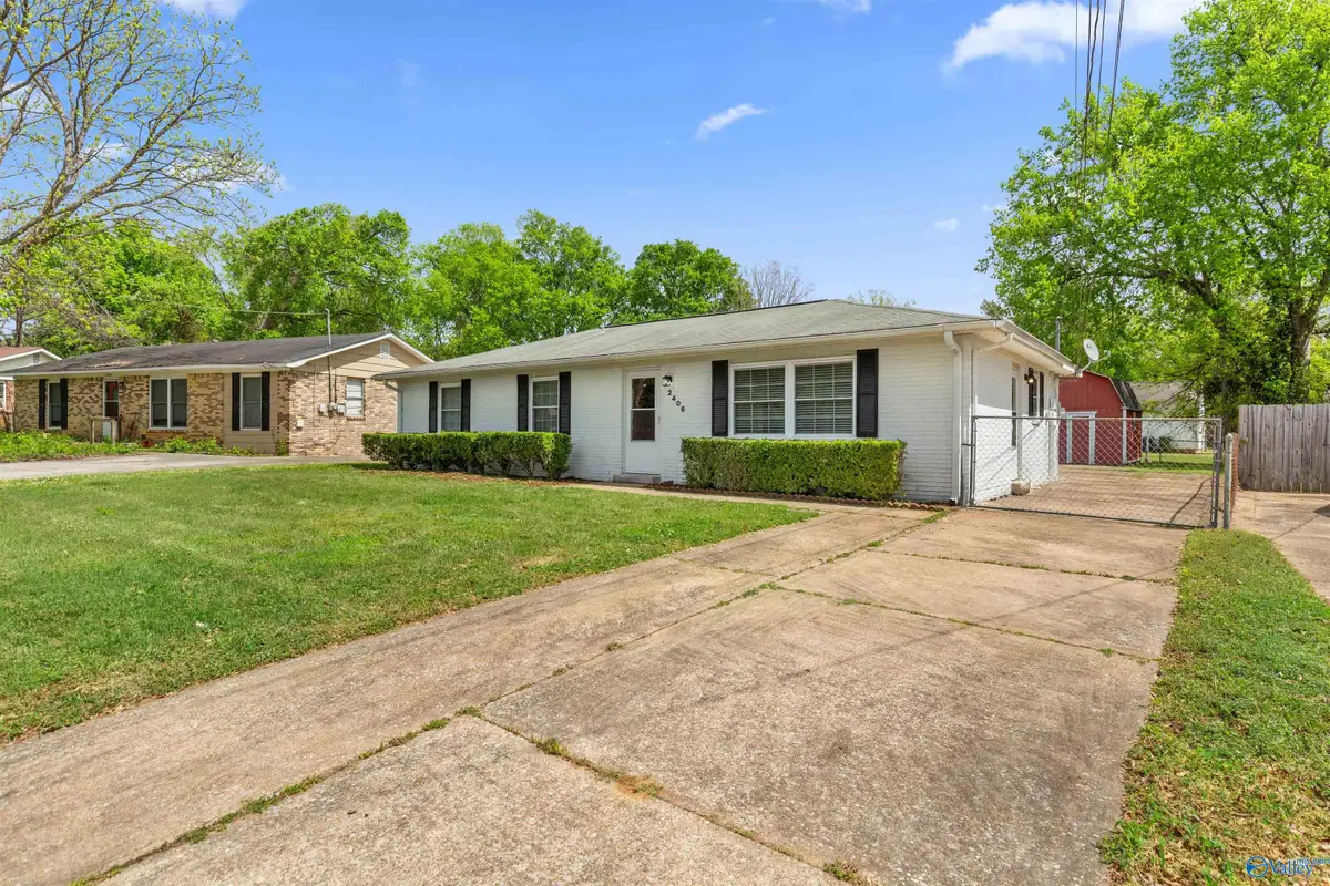 2406 Yorkshire Drive, Huntsville, AL 35803 - #1