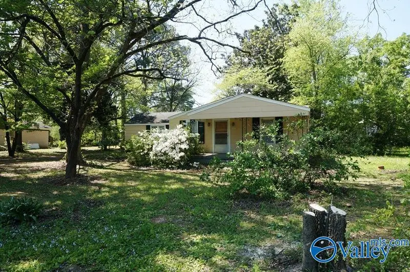 2261 Graham Avenue Sw, Decatur, AL 35601 - #2