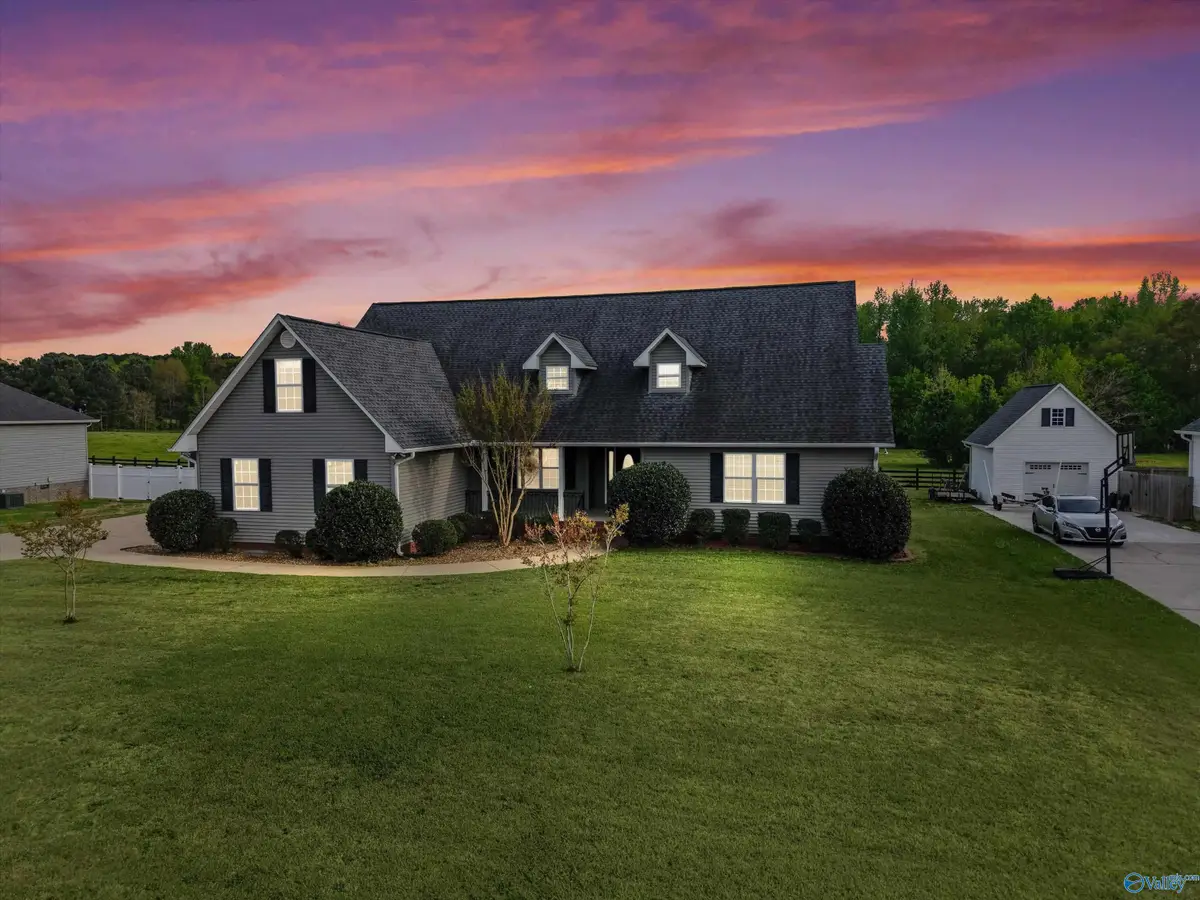 101 Berkshire Lane, Albertville, AL 35950 - #1