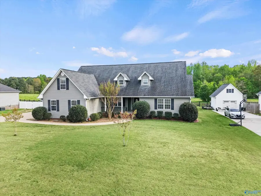 101 Berkshire Lane, Albertville, AL 35950 - #2