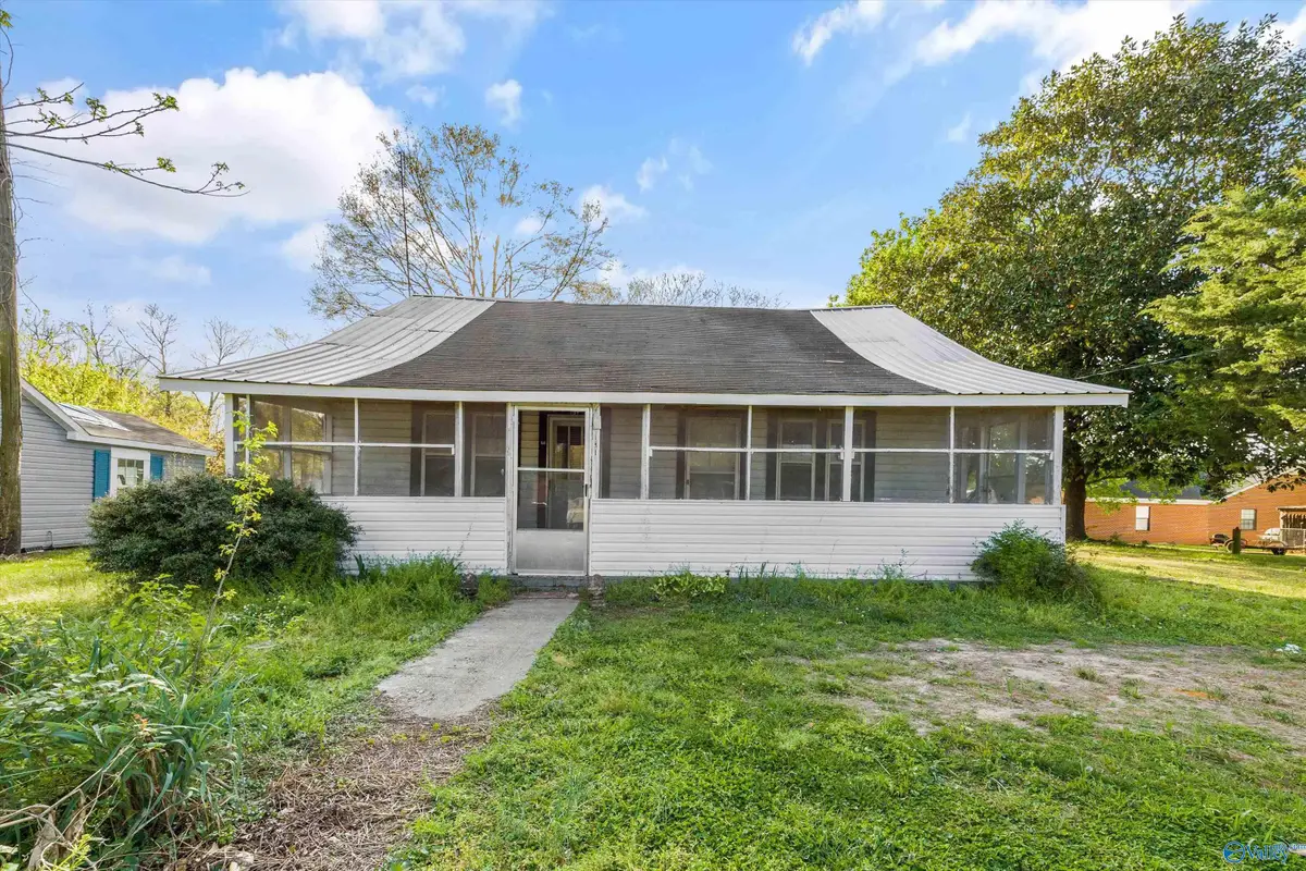 131 College Street, Courtland, AL 35618 - #1