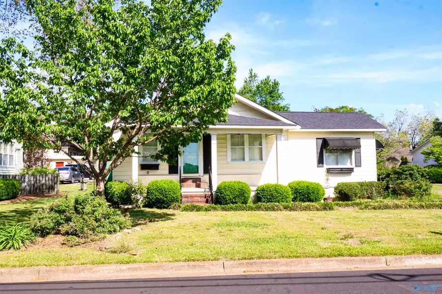 1006 Barkley Street Sw, Hartselle, AL 35640 - #2