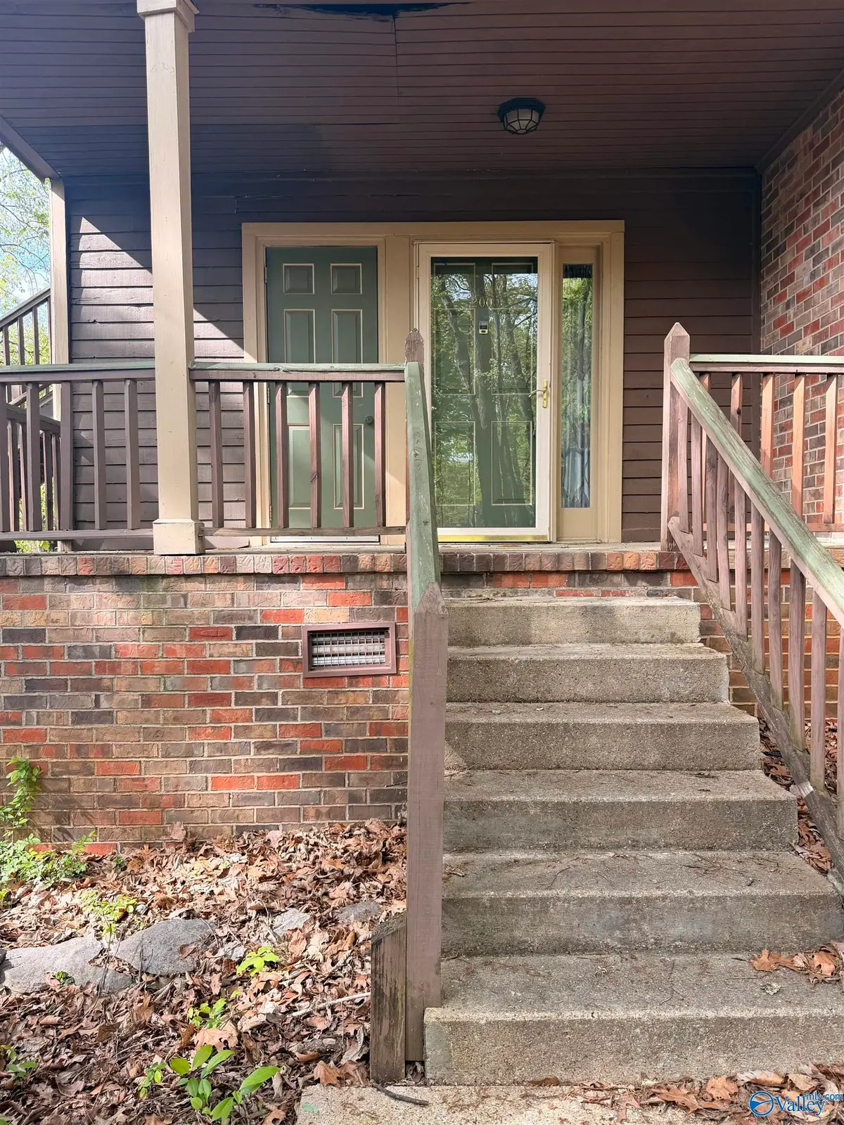 2009 Greenwood Place Sw, Huntsville, AL 35802 - #1