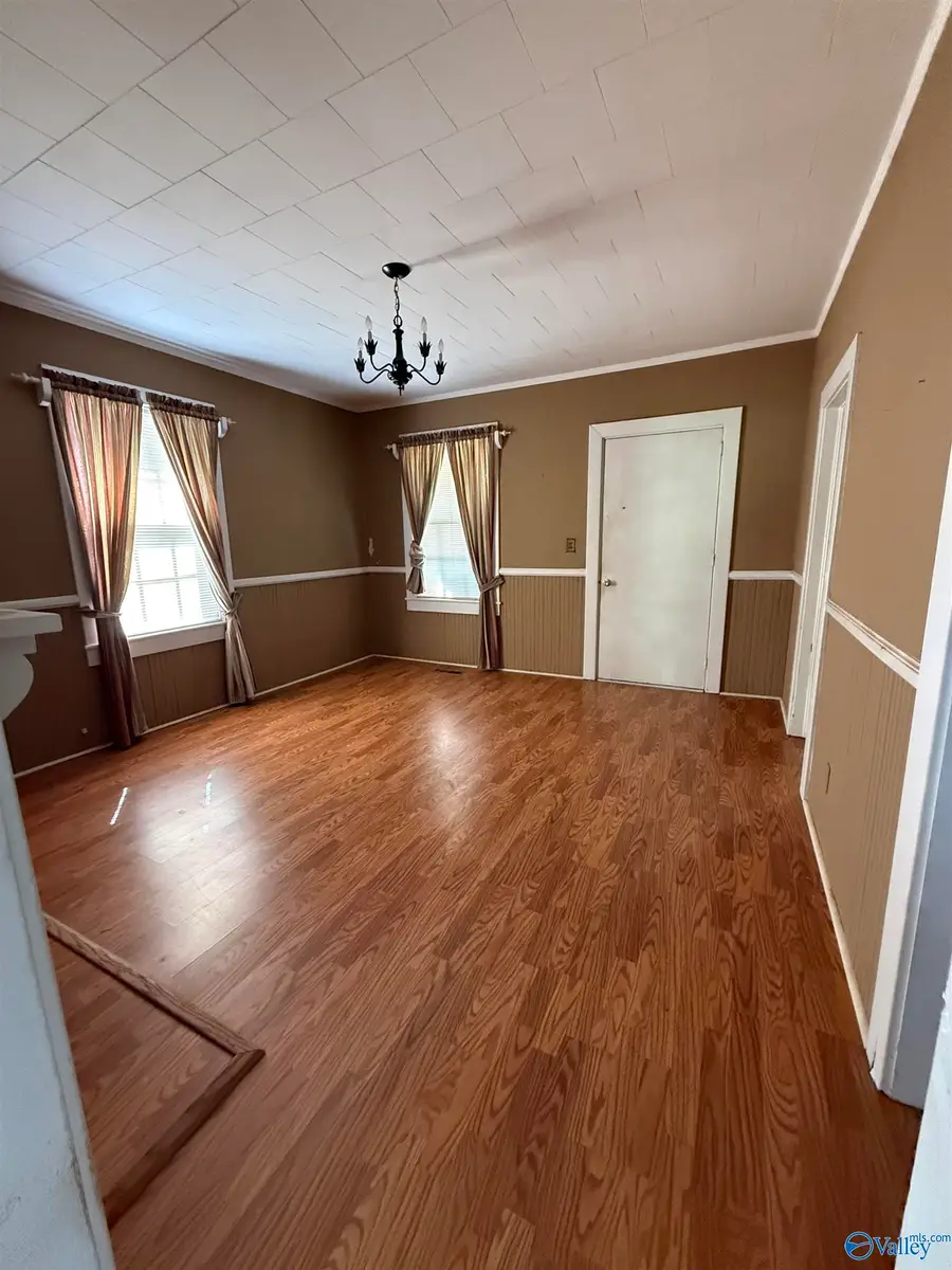 30 W Tuscaloosa Avenue, Gadsden, AL 35904 - #3