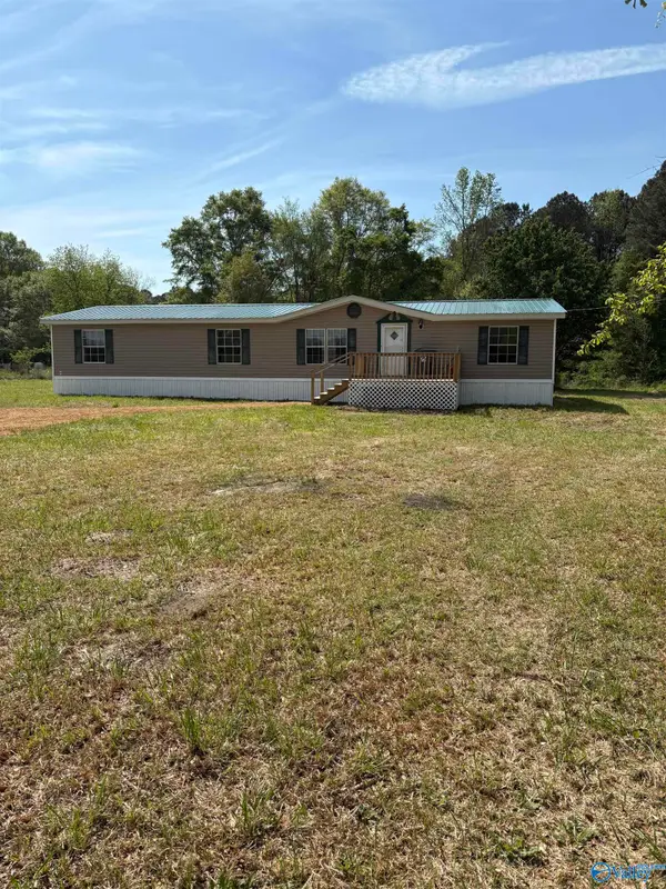 130 Blythe Mcdaniel Drive, Gadsden, AL 35901