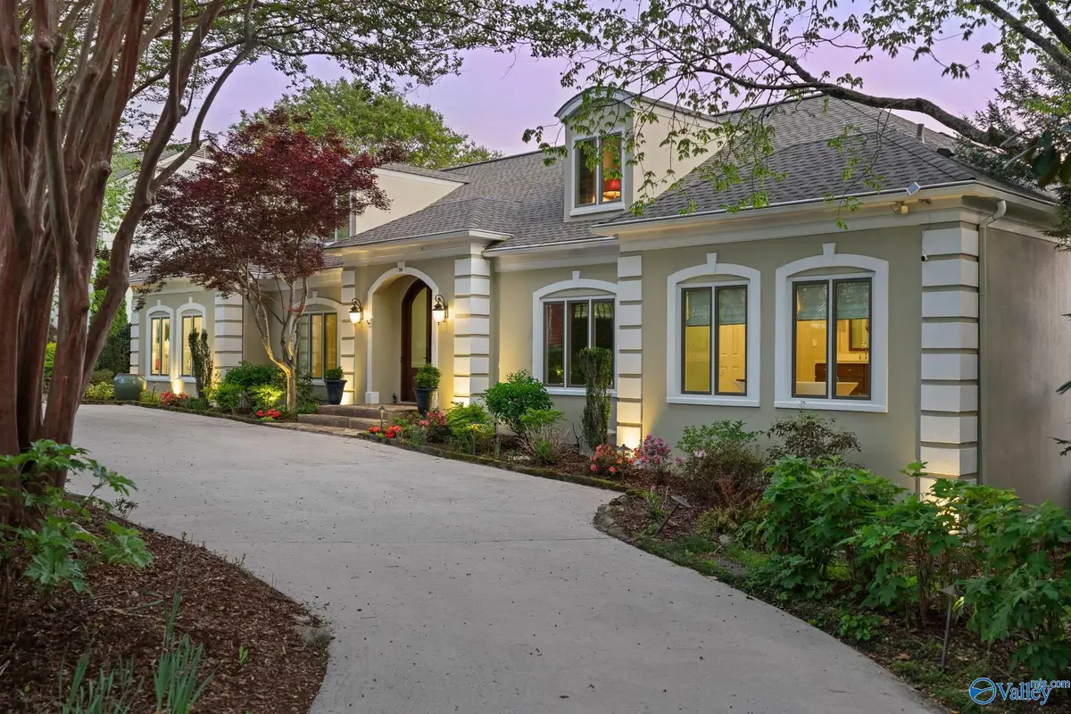 94 SE Scenic Drive Se, Huntsville, AL 35801 - #1