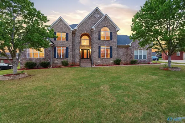 458 Natures Way Sw, Huntsville, AL 35824