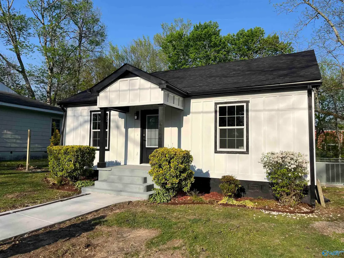 240 S Church Street, Boaz, AL 35957 - #1