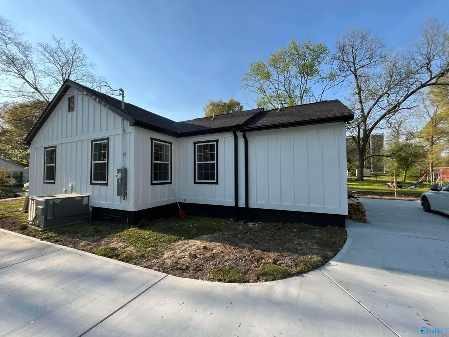 240 S Church Street, Boaz, AL 35957 - #2