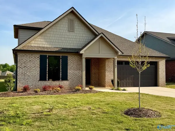 21757 Hemlock Drive, Athens, AL 35613