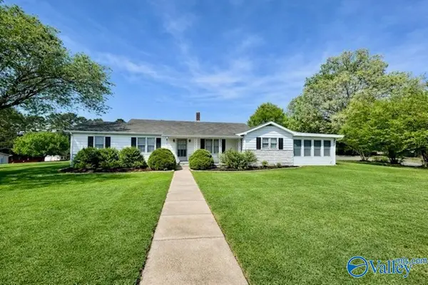 17023 Red Hill Road, Athens, AL 35611