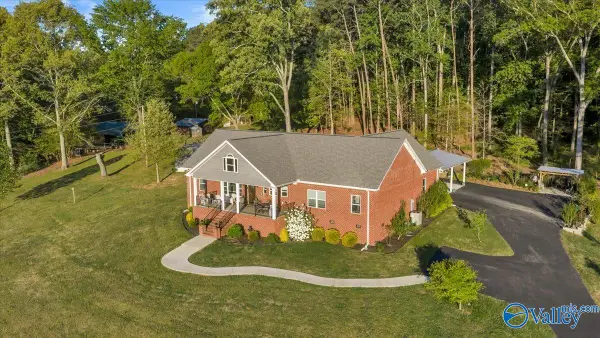 451 Alabama Highway 79, Scottsboro, AL 35769