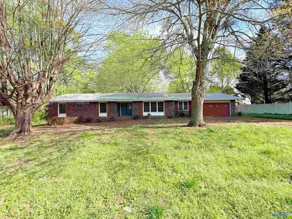 311 4th Avenue Ne, Arab, AL 35016