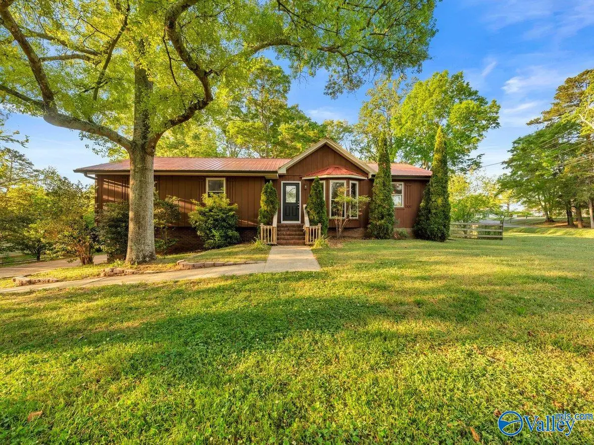 1219 Hood Avenue, Scottsboro, AL 35769 - #1
